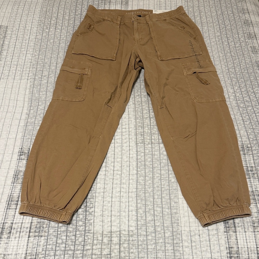 American Eagle outfitters size 8 short high-rise stretch baggy joggers NWT - Picture 1 of 3